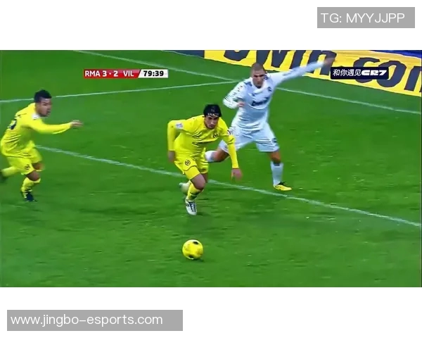 足球超人:探索顶级球星背后的奋斗历程与荣耀时刻 足球超人:探索顶级球星背后的奋斗历程与荣耀时刻